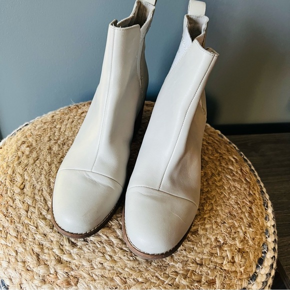 Toms Esme Chelsea Booties Glacier Grey - Picture 5 of 10